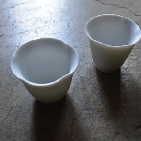 余白　輪花茶杯