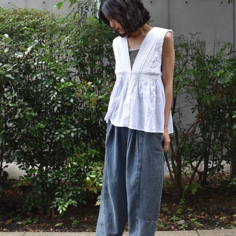 doux bleu コットンボイルスモッキングベスト