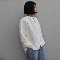 OUVERT 綿麻スタンドカラーシャツ