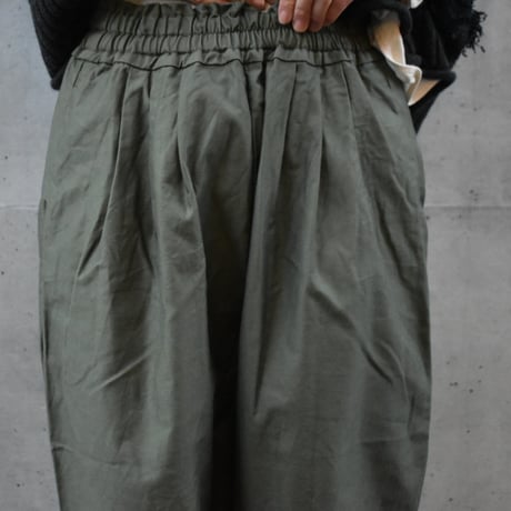 LAITERIE ミリタリーモールスキン　3タックテーパードパンツ