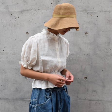 tita シャーリングブラウス