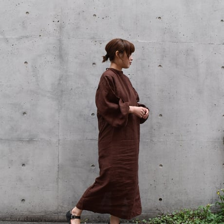 tita リネンバックオープンワンピース