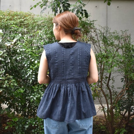 doux bleu コットンボイルスモッキングベスト