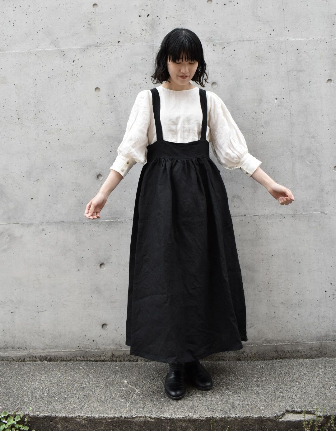 Apolina エプロンワンピース Apolina エプロンワンピース エプロンワンピース | 生地と型紙の