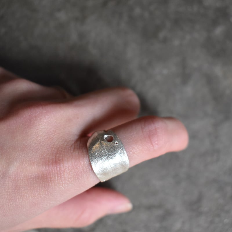 中村なづき 鉱物リング Nakamura Nazuki gekkeiju ring | pivoine
