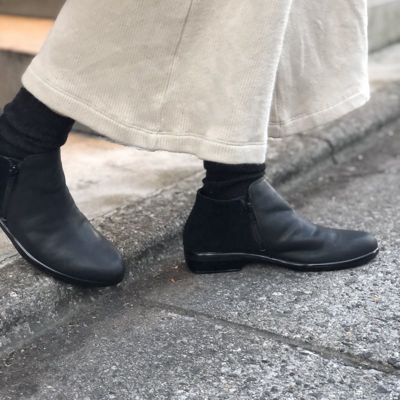 NAOT HELM Black Suede Comb. | pivoine NAOT HELM Black Suede Comb. | pivoine
