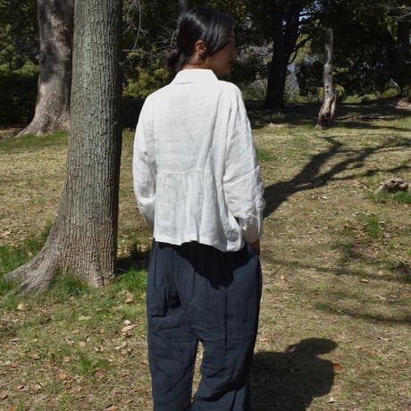 nous rendent heureux リネンウエストギャザー長袖ブラウス