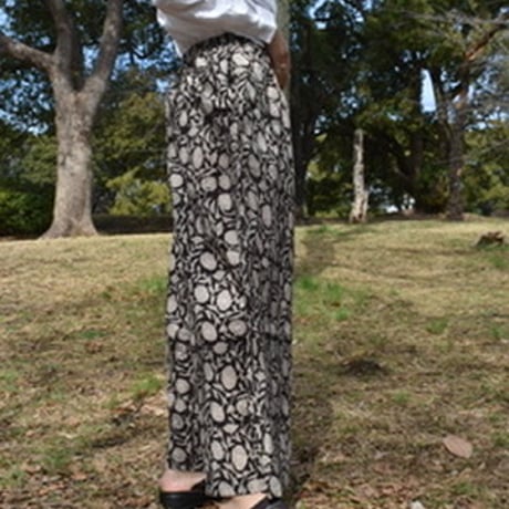 ブロックプリントワイドパンツ