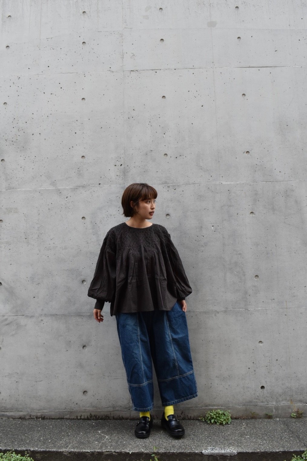 doux bleu ハンドスモッキング刺繍ブラウス | pivoine