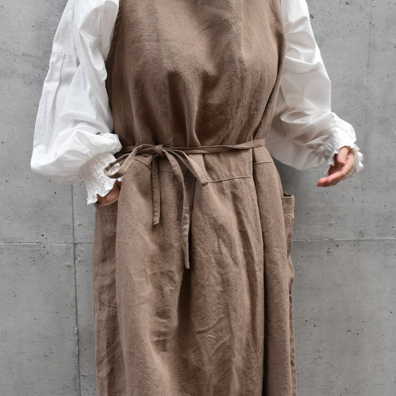 asabito リネンキャンバス天日ワッシャー袖なし割烹着 | pivoine