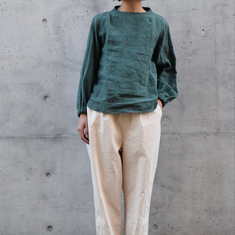 nous rendent heureux フレンチリネンボトルネックプルオーバー | pivoine