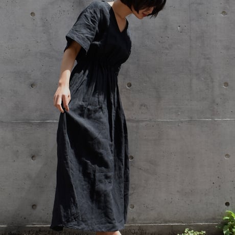 asabito リネンVギャザーワンピース