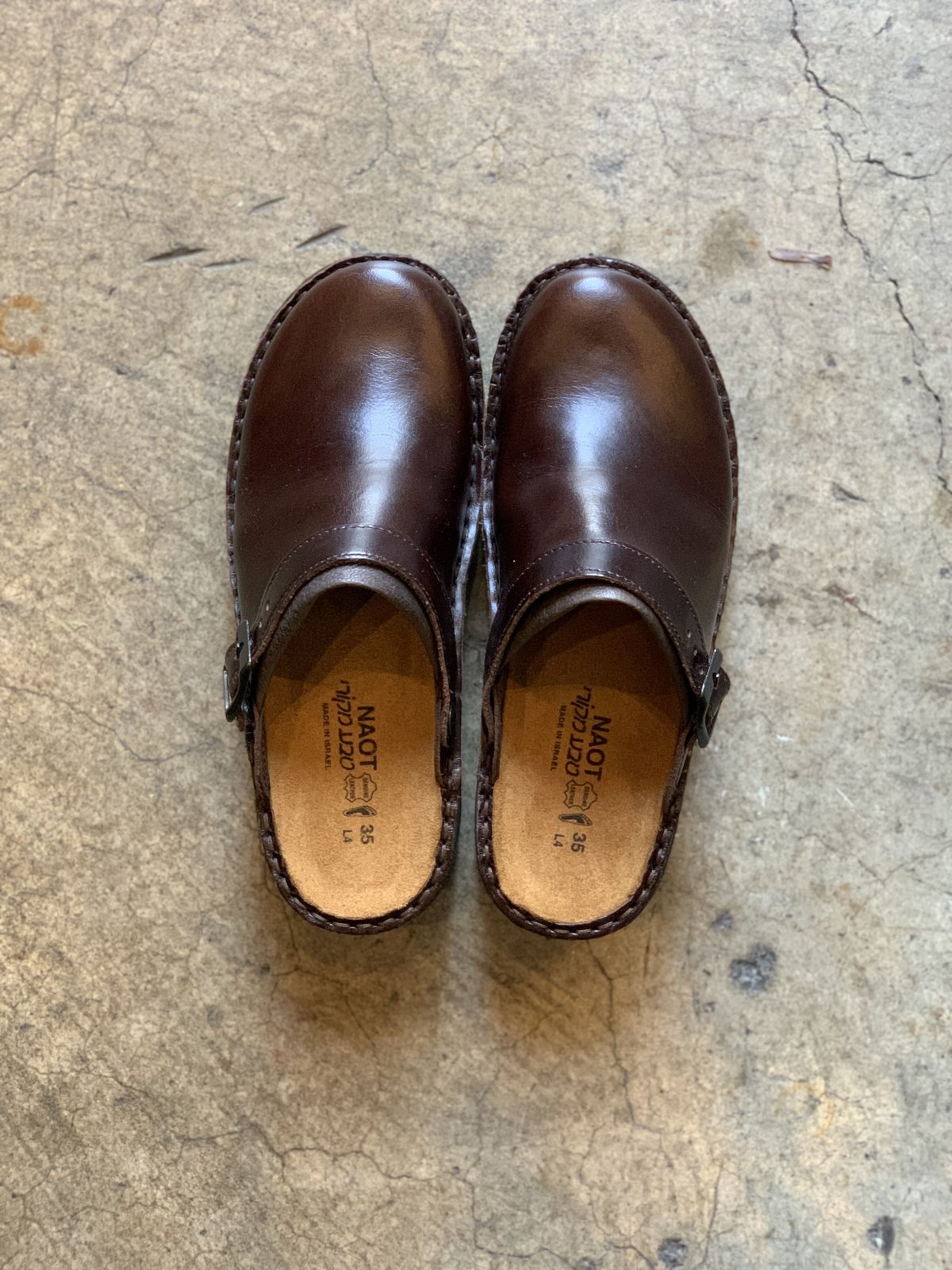 NAOT IRIS Walnut | pivoine