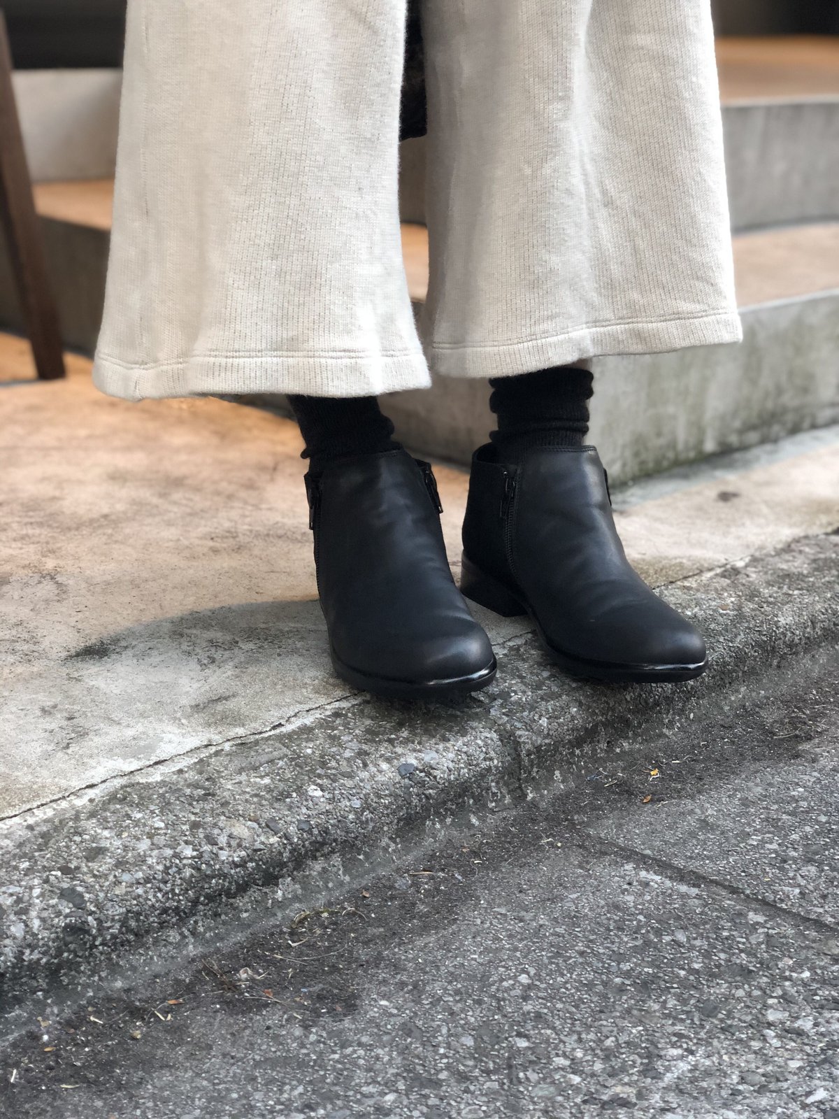 NAOT HELM Black Suede Comb. | pivoine