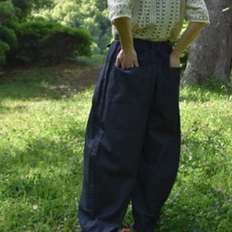 UNIVERSAL TISSU フレンチリネンサイドタックパンツ