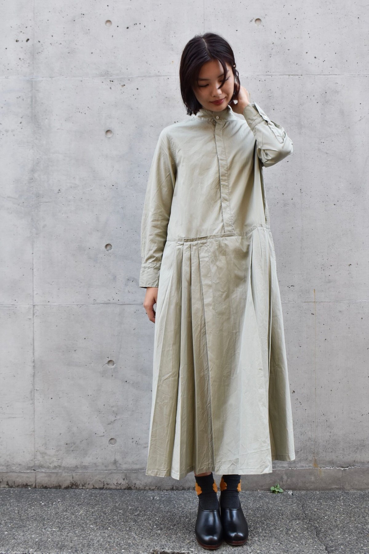 UNIVERSAL TISSU コットンブロード ホスピタルワンピース | pivoine 