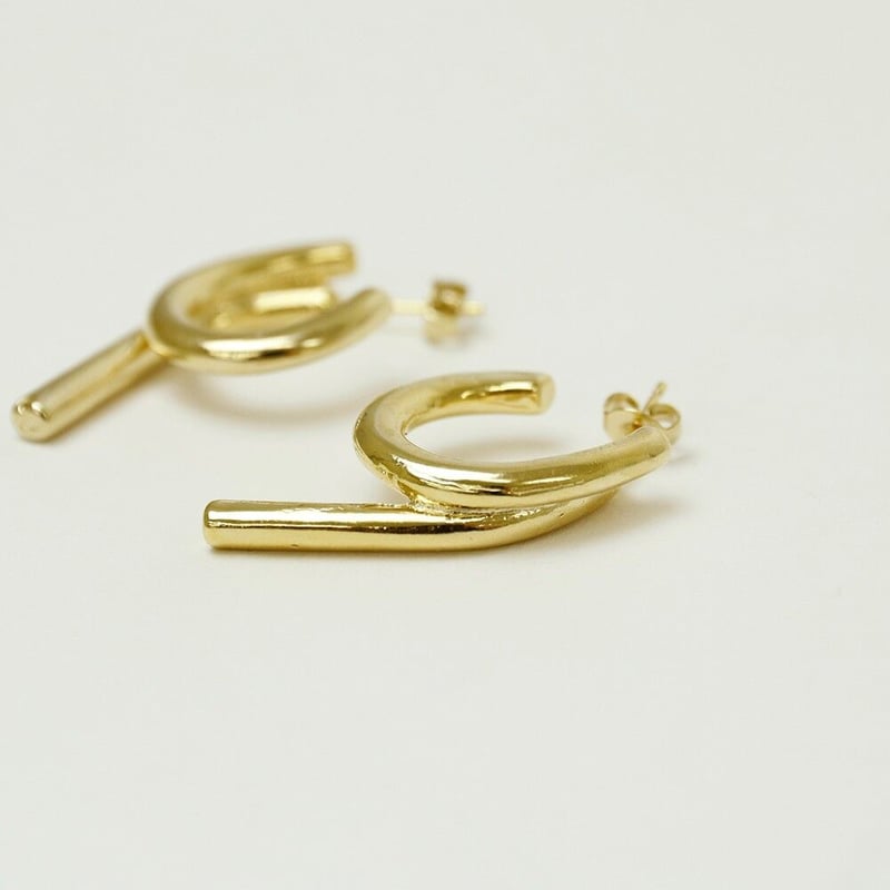 BRASS ピアス カーブライン | pivoine