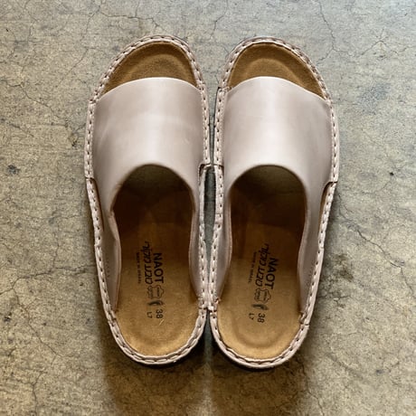 NAOT CECILIA Khaki Beige