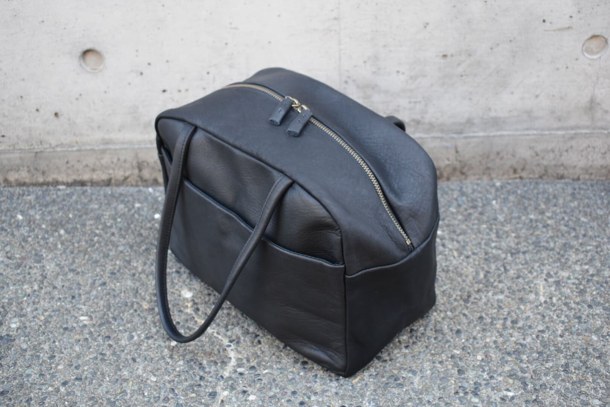 a （アー）ボストンバッグ M ブラック a （アー）ボストンバッグ M ブラック（バッグ・ポーチ）｜Madu