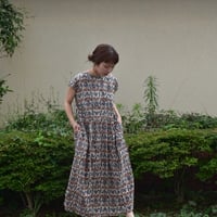 tita ウエストコードワンピース ハンドプリント