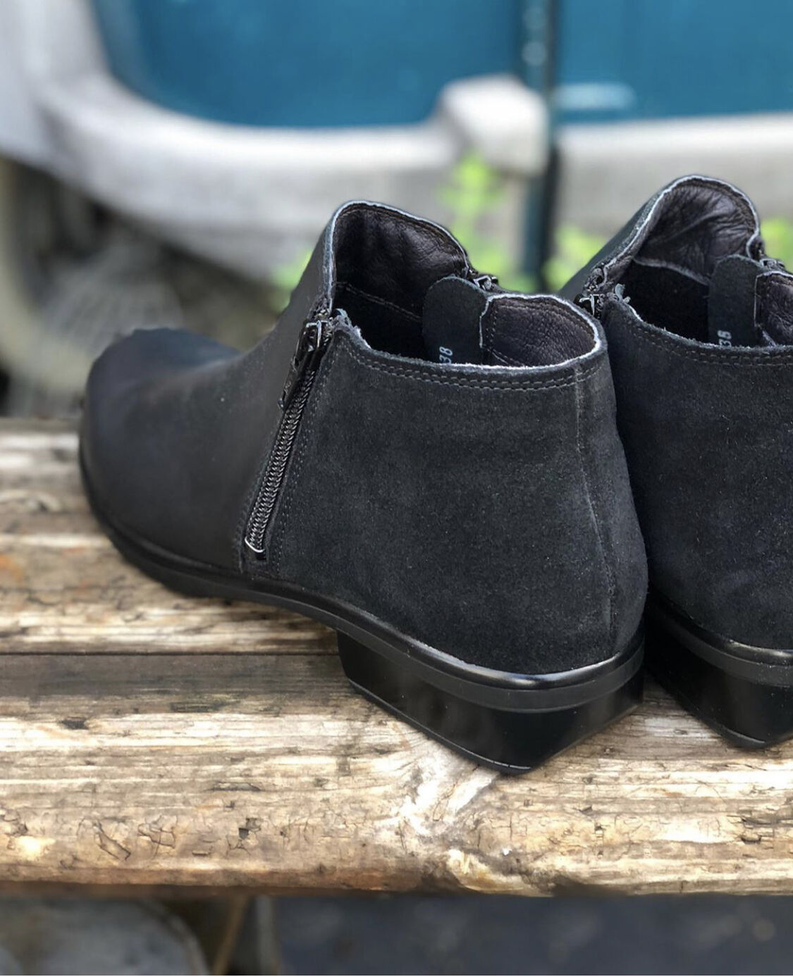 NAOT HELM Black Suede Comb. | pivoine NAOT HELM Black Suede Comb. | pivoine