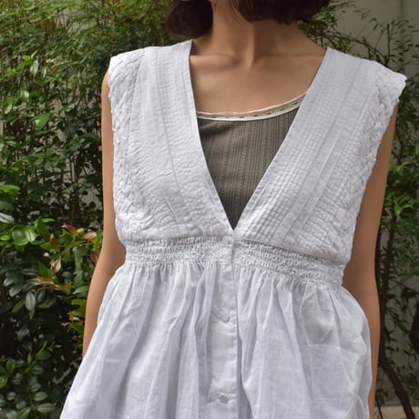 doux bleu コットンボイルスモッキングベスト