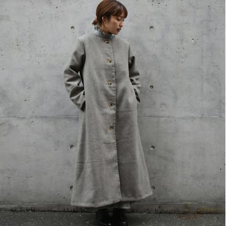 tita ウールクルーネックコート