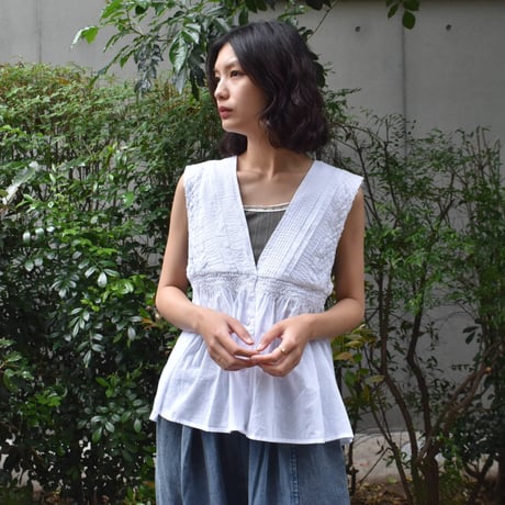 doux bleu コットンボイルスモッキングベスト