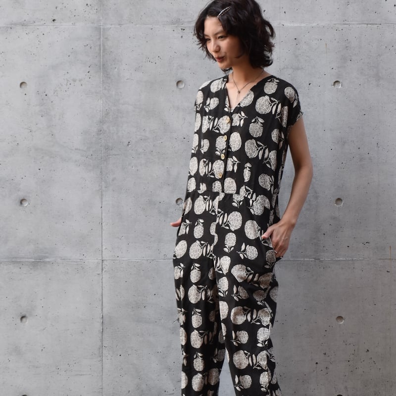 HOBBS LONDON★メイシーフローラルVネックジャンプスーツ tita ハンドプリントVネックフレンチジャンプスーツ | pivoine