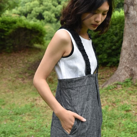 nuu リバーシブルサスペンダーサロペット