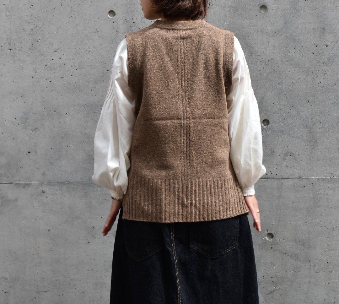 doux bleu EXファインメリノウールニットベスト | pivoine