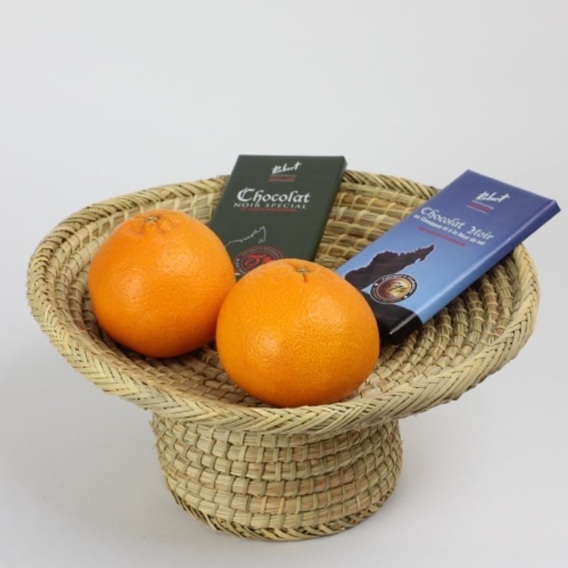 モロッコバスケット 脚付き平かご | pivoine