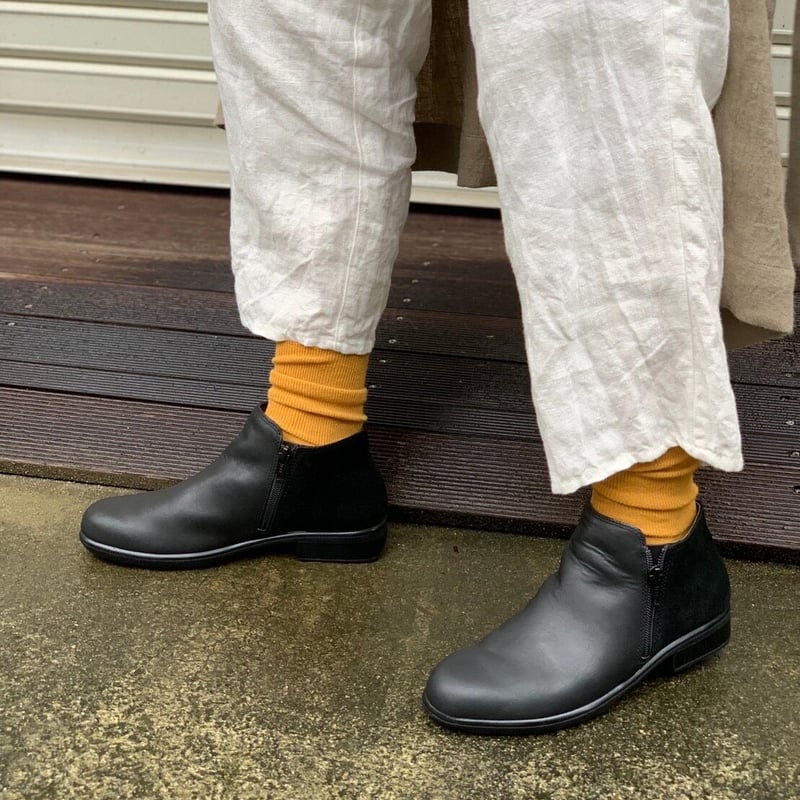 NAOTショートブーツHELM&付属のバック - その他