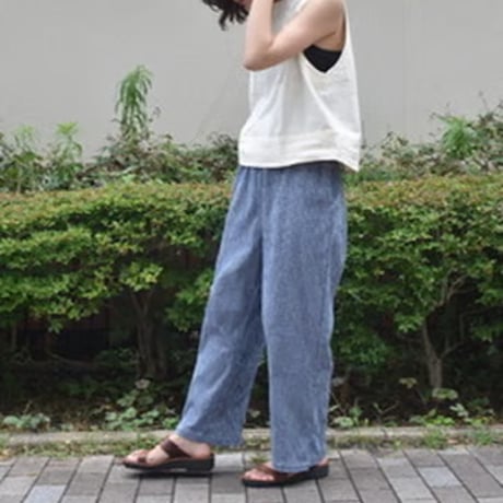 YARRA ゆらぎちぢみパンツ