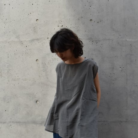 tita コットンシルクフレアブラウス