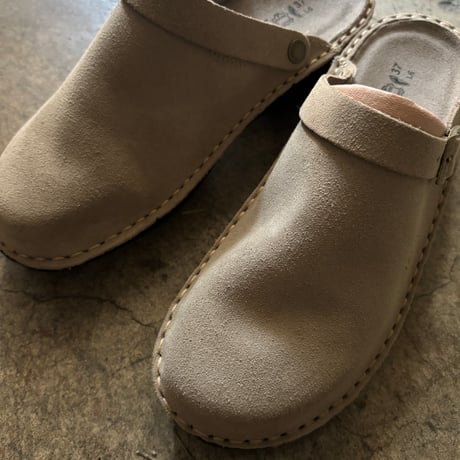 NAOT IRIS Sandsuede