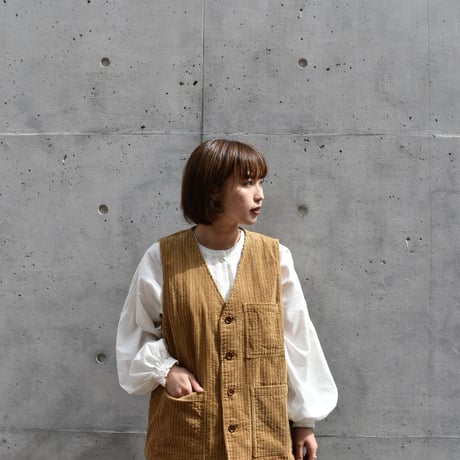 【ラムレザー×キルティングベスト】ドルチェアンドガッバーナ ジレ ベージュ 40 ラムレザー×キルティングベスト】ドルチェアンドガッバーナ ジレ