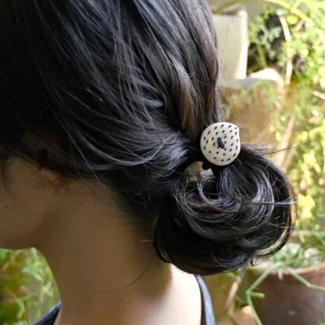 ボタンヘアゴム