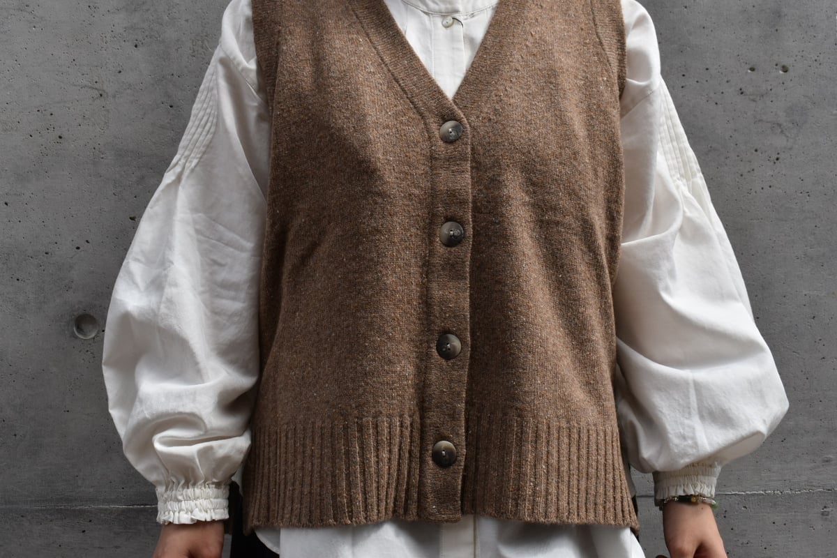 doux bleu EXファインメリノウールニットベスト | pivoine