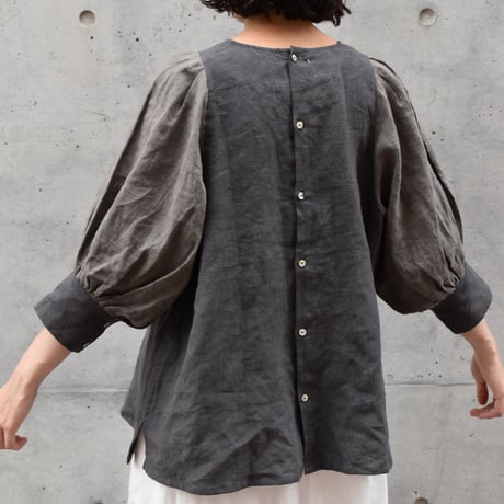 asabito  タック七分袖ブラウス