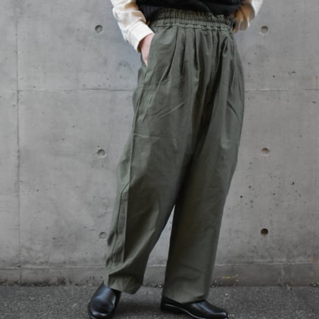 LAITERIE ミリタリーモールスキン　3タックテーパードパンツ