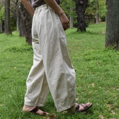 tita ボリュームパンツ