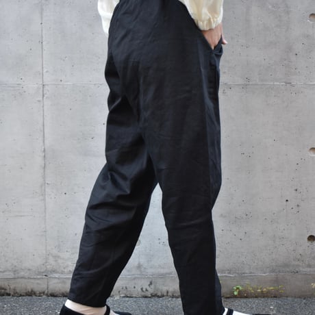 LUEUF テーパードパンツ