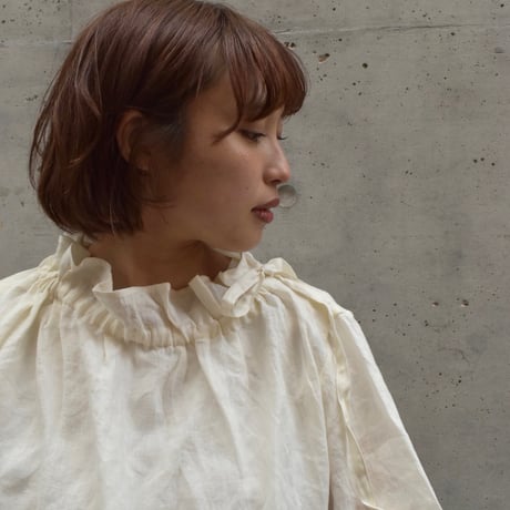 nous rendent heureux リネン衿リボン通しブラウス
