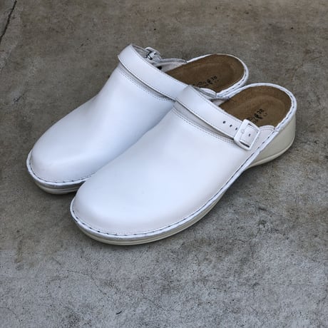 NAOT IRIS White