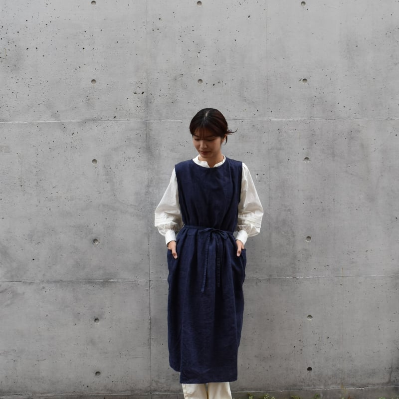 asabito リネンキャンバス天日ワッシャー袖なし割烹着 | pivoine