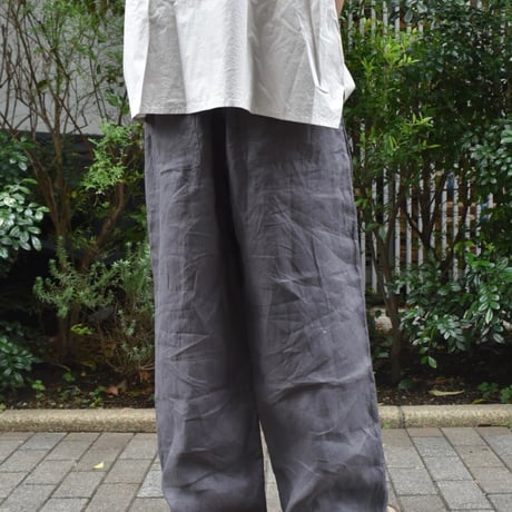 UNIVERSAL TISSU フレンチリネンストレートパンツ