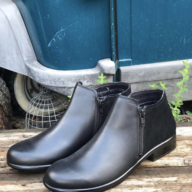 NAOT HELM Black Suede Comb. | pivoine