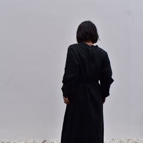 tita ハンドプリントブザムリネンワンピース