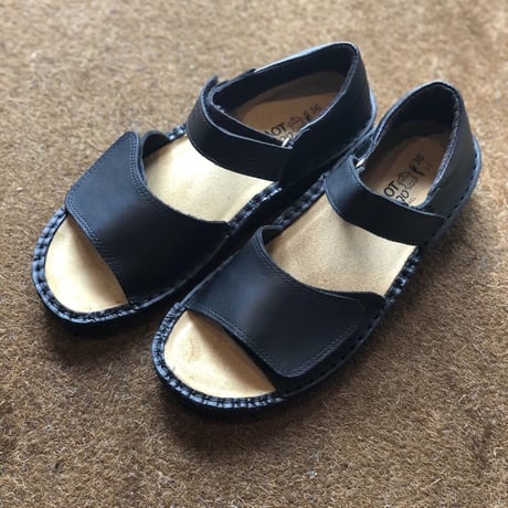 NAOT SVETLANA Matt Black